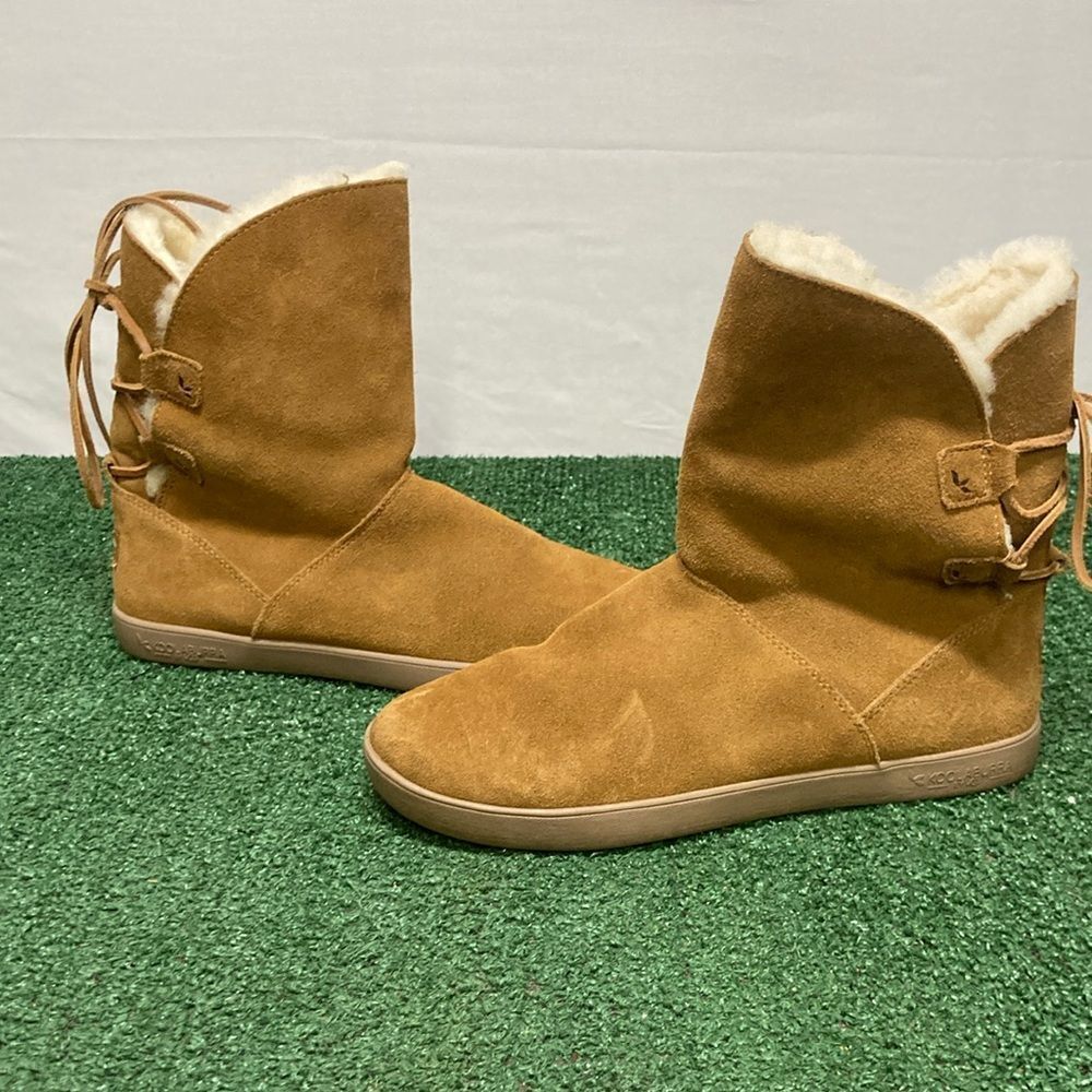 Koolaburra Tan Ankle Boots with Cream Lining